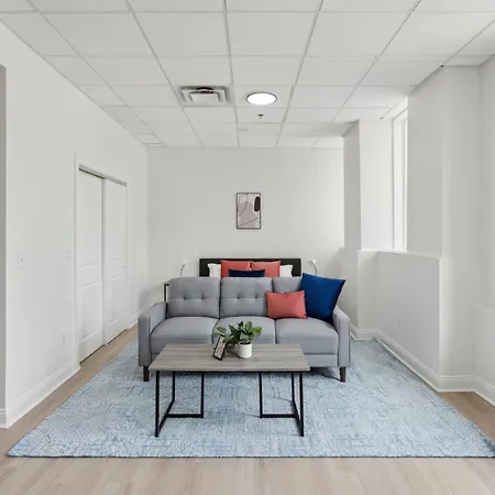 East 225 I Modern Studio In Downtown Rochester
